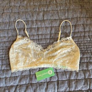 NWT - Honeydew Bralette